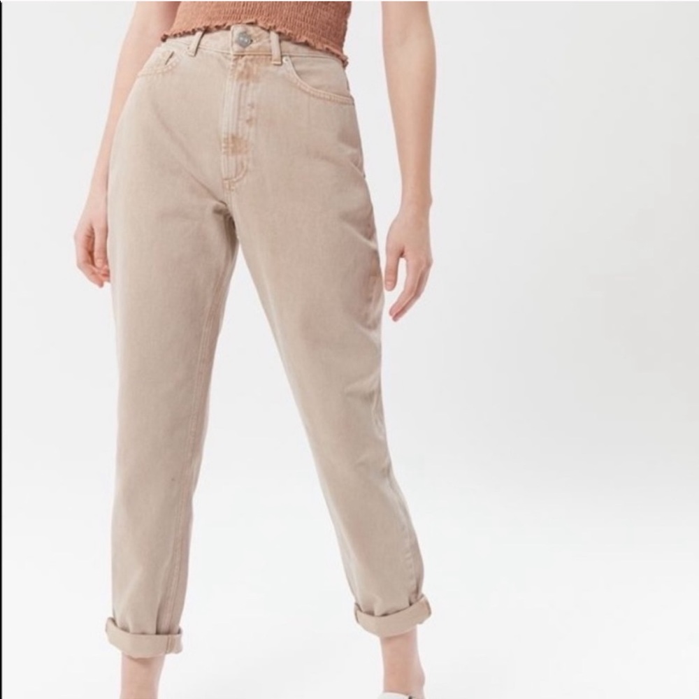 NWOT Urban Outfitters BDG High-Waisted Mom Jean